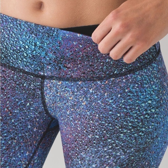 Lululemon Wunder Under Strive Mermaid Galaxy Splatter Luxtreme Leggings Sz 4 - Picture 3 of 13